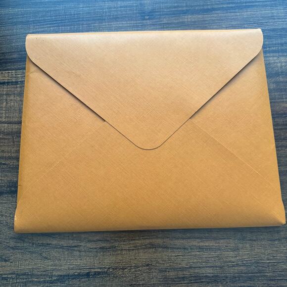 New Louis Vuitton THE BOOK #14 March 2022 - Picture 7 of 7